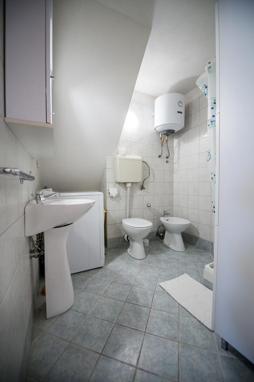 Apartment Marconi Ровин Екстериор снимка