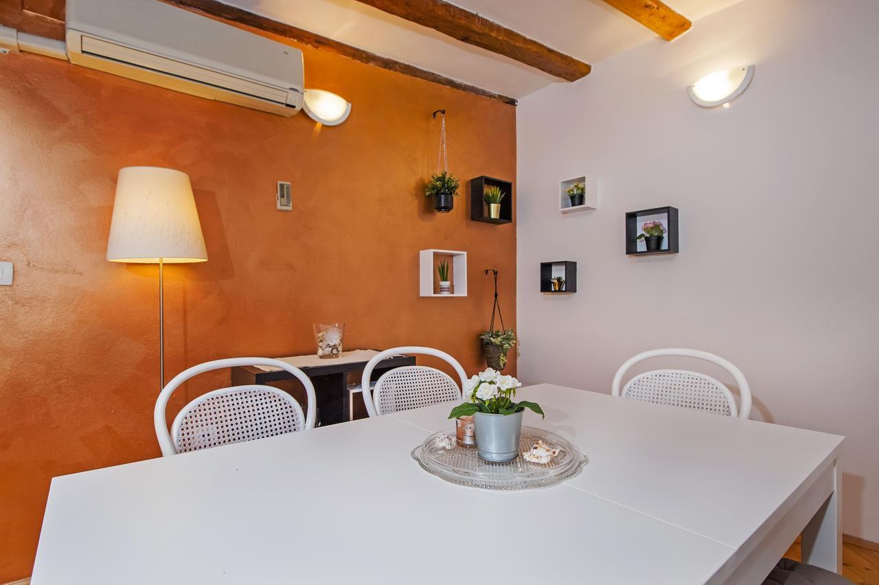 Apartment Marconi Ровин Екстериор снимка