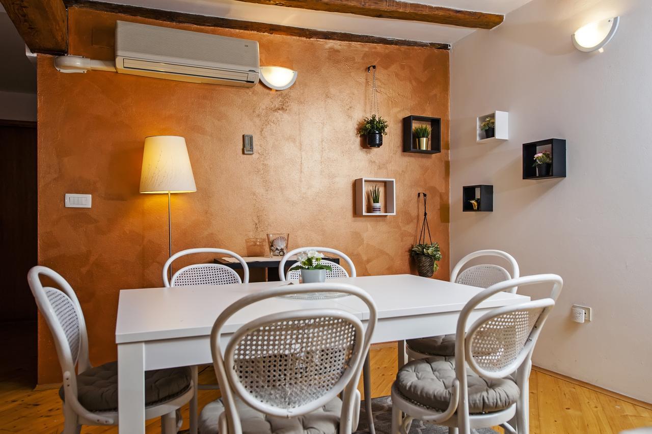 Apartment Marconi Ровин Екстериор снимка
