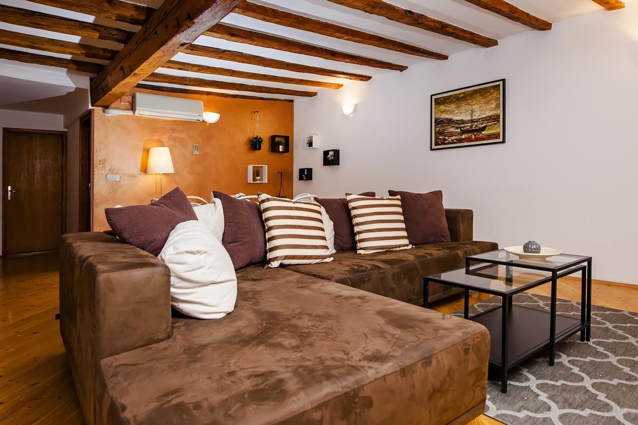 Apartment Marconi Ровин Екстериор снимка