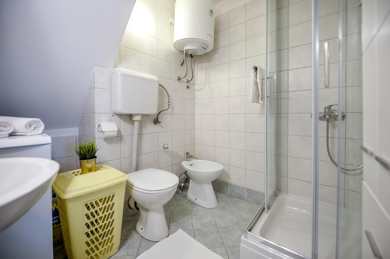 Apartment Marconi Ровин Екстериор снимка
