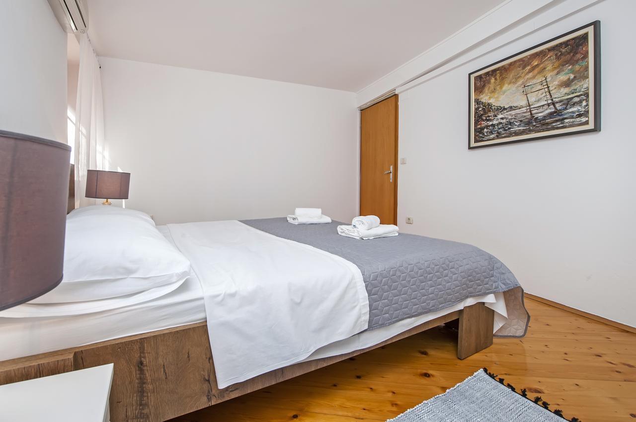 Apartment Marconi Ровин Екстериор снимка